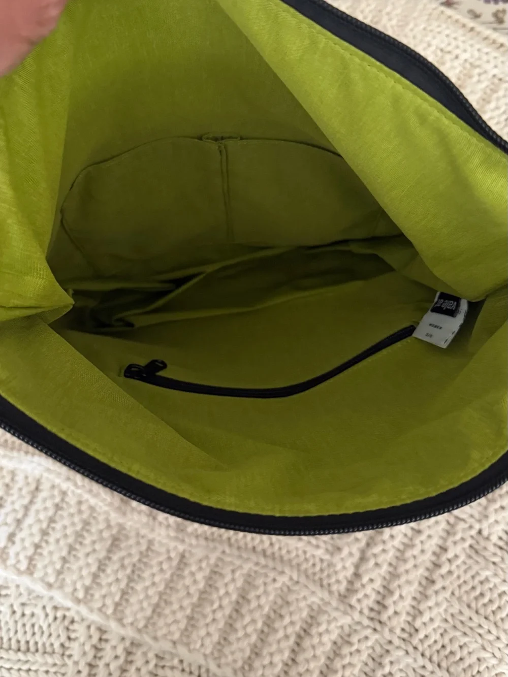 Sherpani Black Minimalist Crossbody Messenger Bag